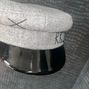 Ruslan Baginskiy wool grey and black baker boy cap XL excellent condition w tag